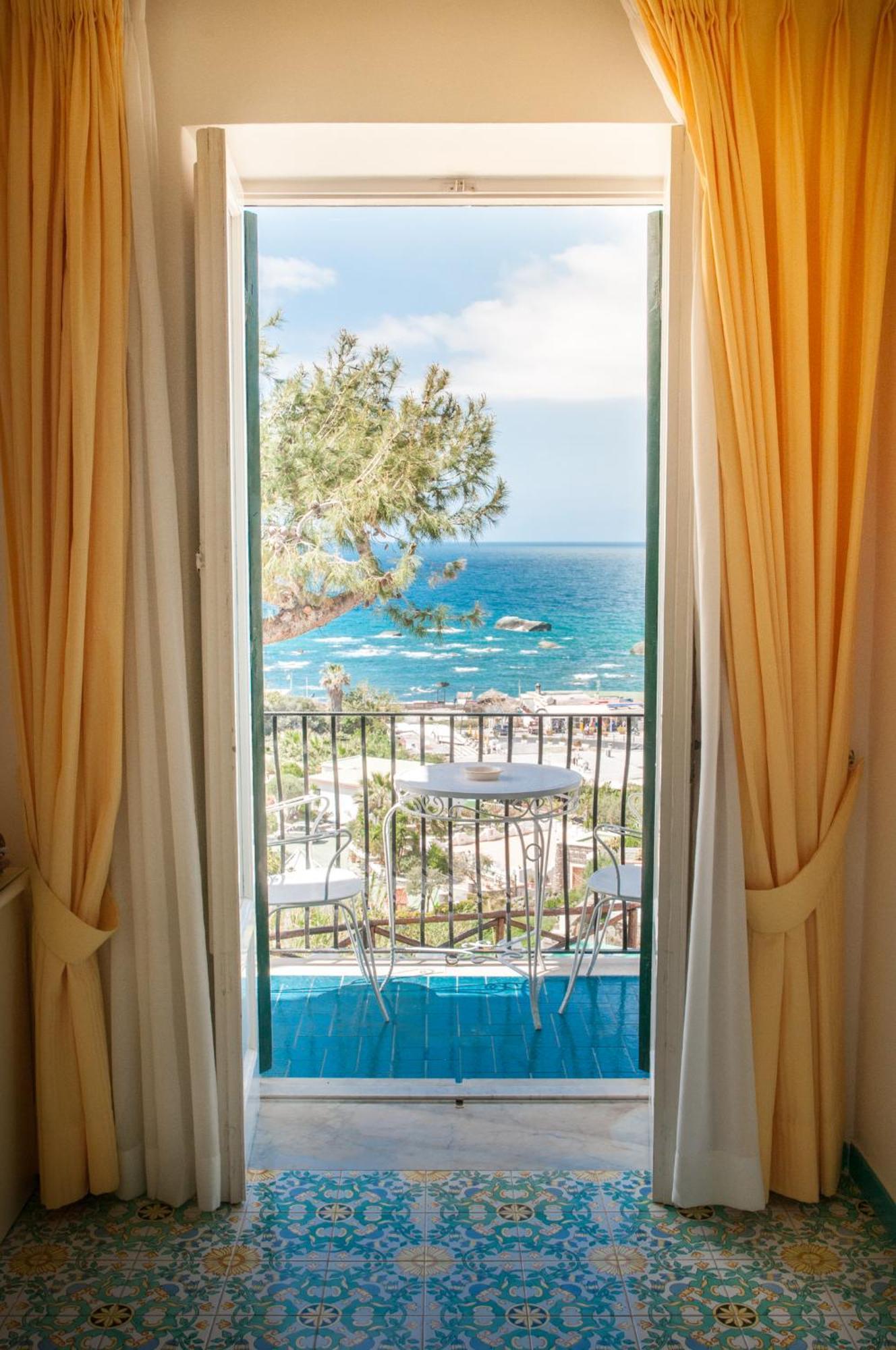 比安卡别墅酒店 Forio di Ischia 外观 照片