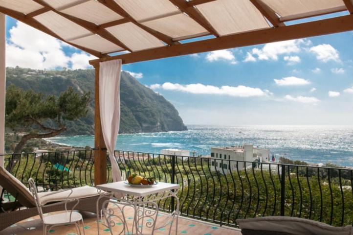 比安卡别墅酒店 Forio di Ischia 外观 照片